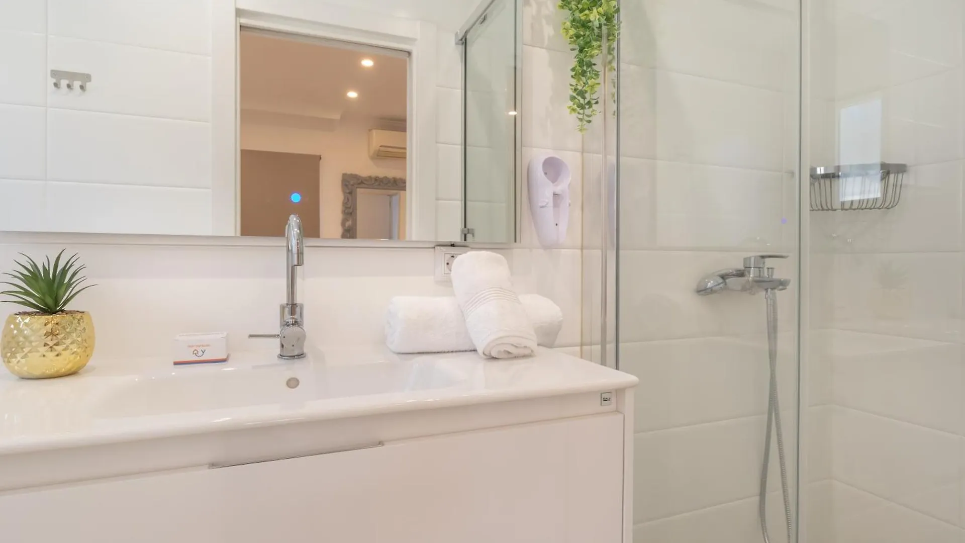 Apartment Villa Caribe Playa - Happy Rentals Marbella